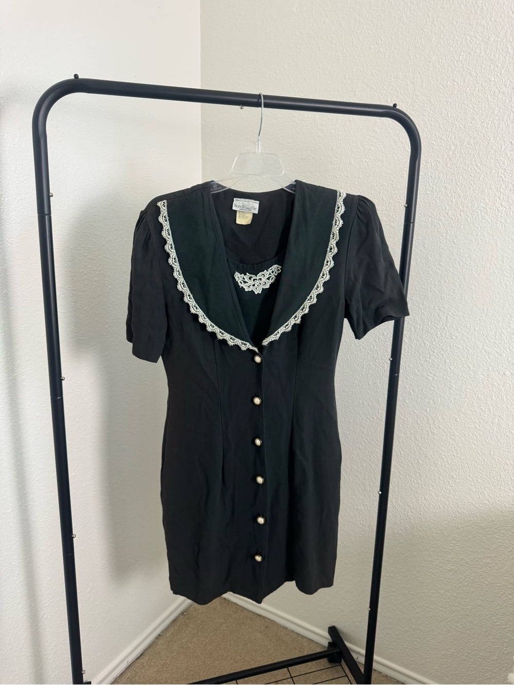 Dark Green Vintage 80s Button Front Dress with Lace Trim